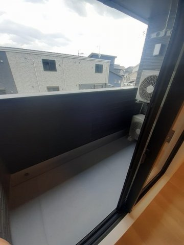 ブルーム　ウィズ　グレース　Ｂのバルコニー