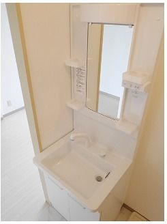 ロジュマンＮＳ　Ａ棟の洗面所