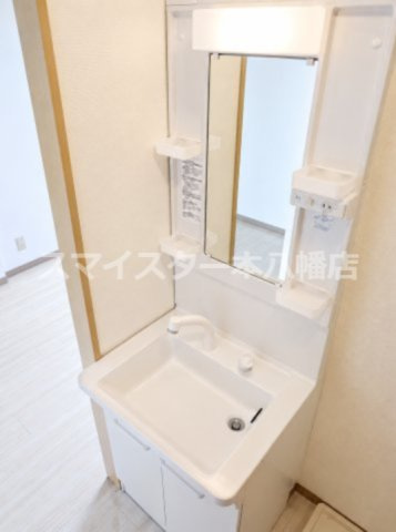 ロジュマンＮＳ　Ａ棟の独立洗面台