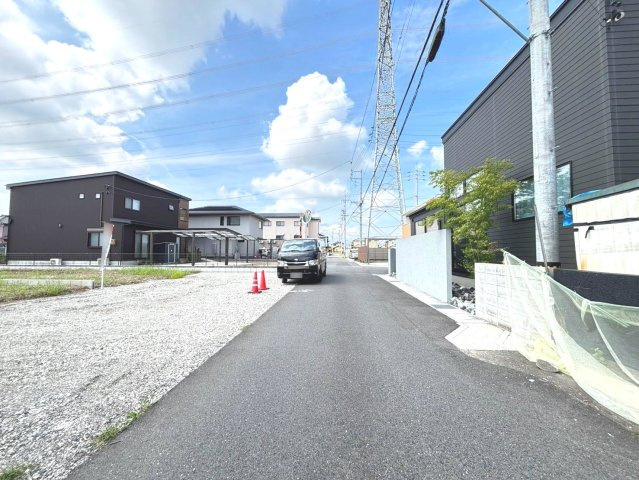 リーブルガーデン　岐阜市川部　全２区画分譲の前面道路含む現地写真|「現地（2026年8月31日）撮影」　　
■前面道路　
■ヤマダ不動産　株式会社リライフ