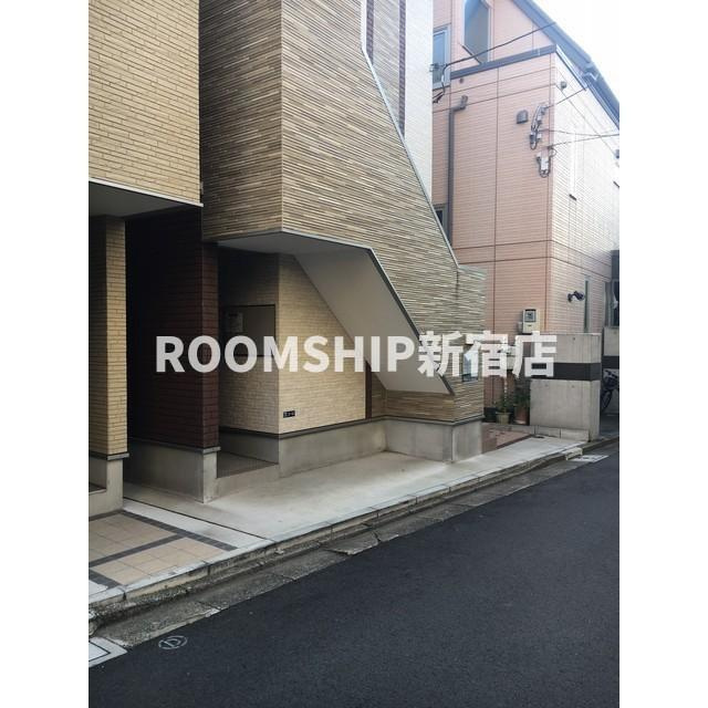 ハーモニーテラス中落合のエントランス