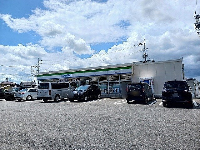 カトレア　スウィートの周辺|ファミリーマート鳥栖藤木町店まで230m