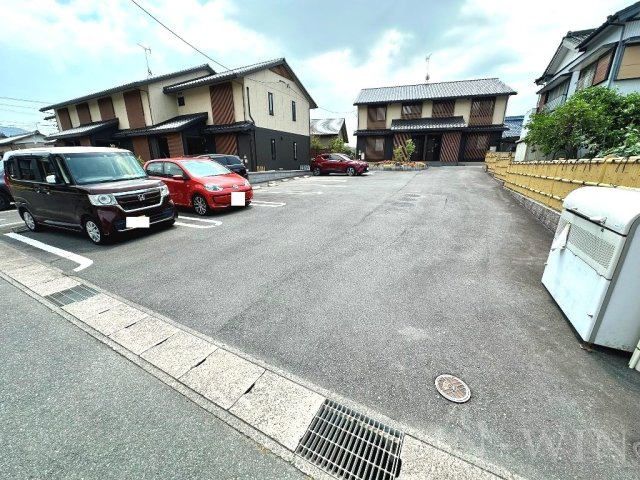 さくら 弐の駐車場