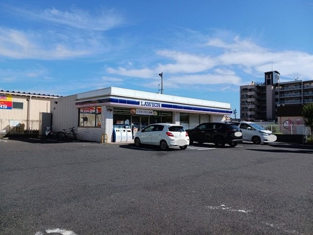 ウエスト　コミタリアⅢの周辺|ローソン　大津市萱野浦店まで450m