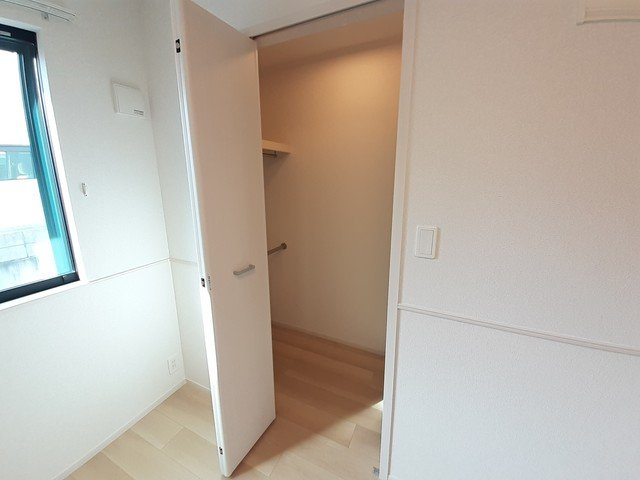 ローレル　Ⅱの収納