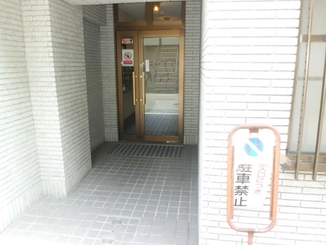 サンコート住吉駅前のエントランス