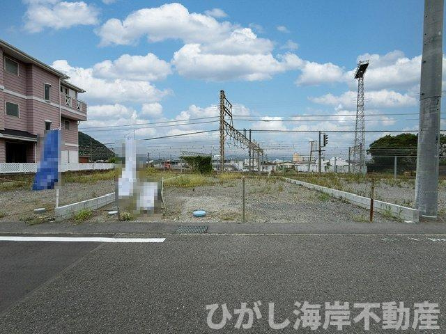 平塚市黒部丘　新築戸建　全２棟の外観|8月29日撮影　建築前　現地外観