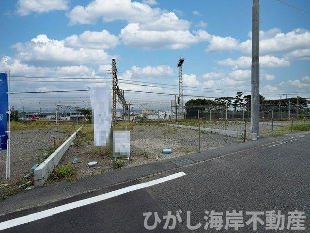 平塚市黒部丘　新築戸建　全２棟の外観|8月29日撮影　建築前　現地外観