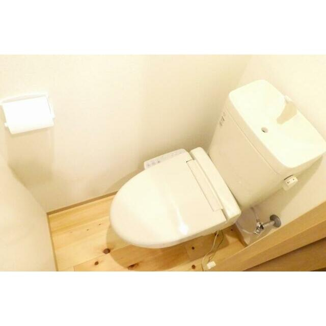 クレセール中野(クレセールナカノ)のトイレ