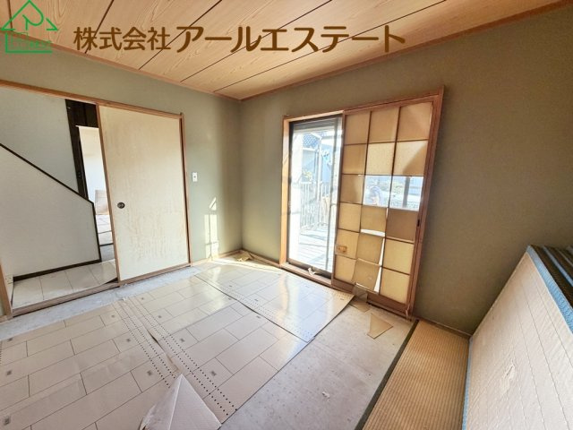 姫路市城見台３丁目　　　中古戸建の和室|※室内リフォーム前画像となります。(2026/10/8　撮影)　
リフォーム後、さらに美しい室内に仕上げてからのお引渡しです！