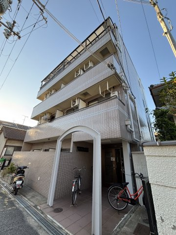 コーポラスフォーシーズンの外観