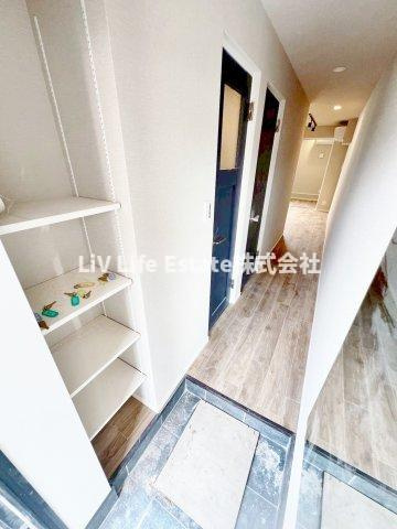 ザ・シエスタ東村山ブリックハウスの玄関