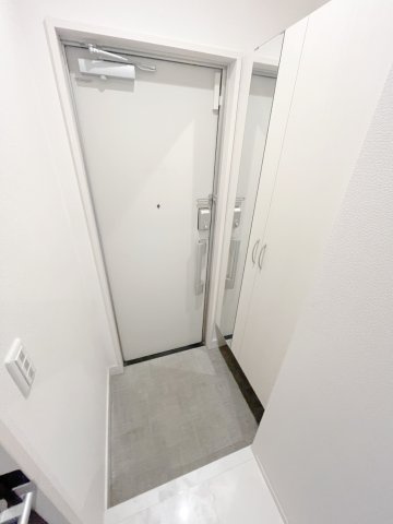 Ｄ-roomせのやIIの玄関