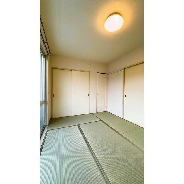 ユーフラットの寝室