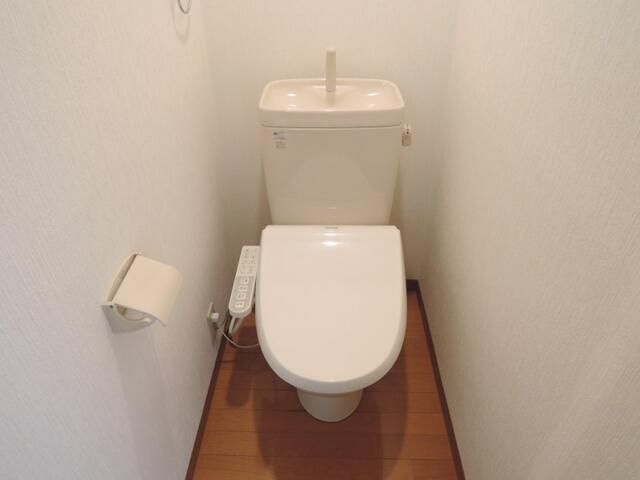 船橋市本町２丁目の賃貸マンションのトイレ