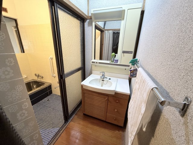 丹波市青垣町田井縄の中古一戸建の洗面所|脱衣場