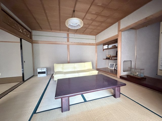 丹波市青垣町田井縄の中古一戸建の和室|離れ8帖