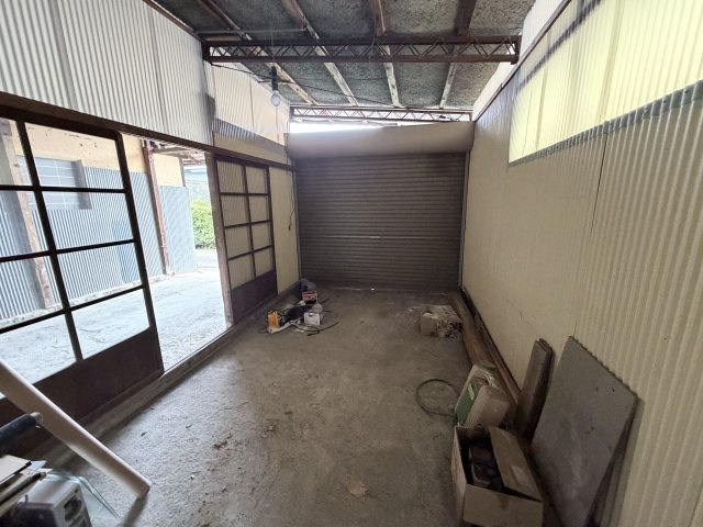 丹波市青垣町田井縄の中古一戸建のその他|木造亜鉛メッキ鋼板葺物置（車庫）