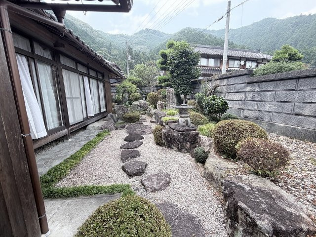 丹波市青垣町田井縄の中古一戸建の外観|前栽