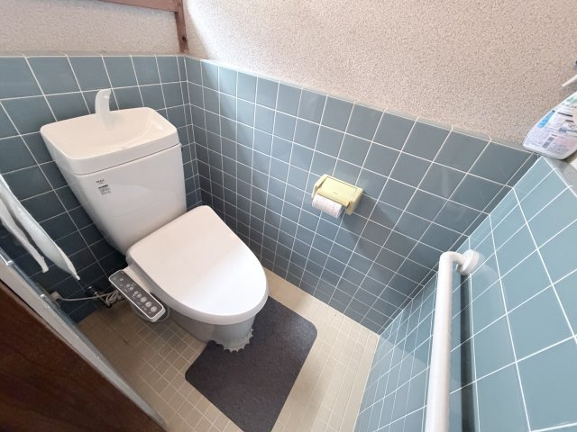 丹波市青垣町田井縄の中古一戸建のトイレ