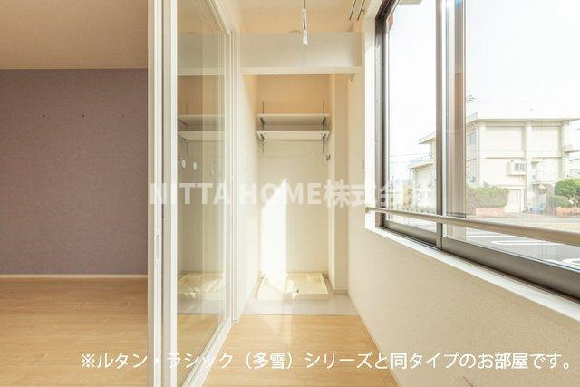 豊岡市塩津町のアパートのバルコニー|【完成イメージ】２．２帖のサンルームがついています◇