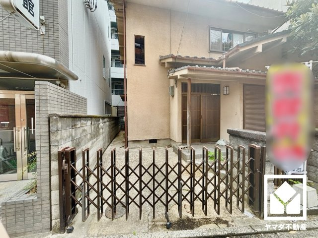 伏見区深草西浦町１丁目の外観