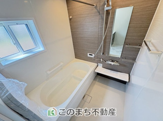 【浴室】 | クライン佐野市植上町第3期　 | お風呂は足を伸ばしてゆったり入浴できる1坪タイプ☆

