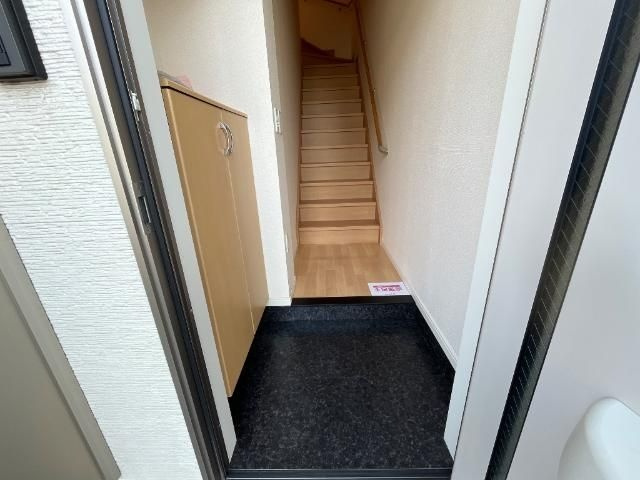 メゾン・ミライフの玄関