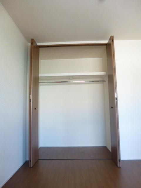 エルメゾン南栗原の収納
