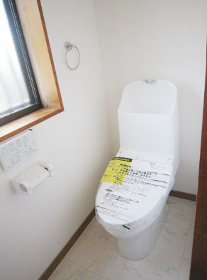 国分八枝２階建のトイレ|清潔感のあるトイレです