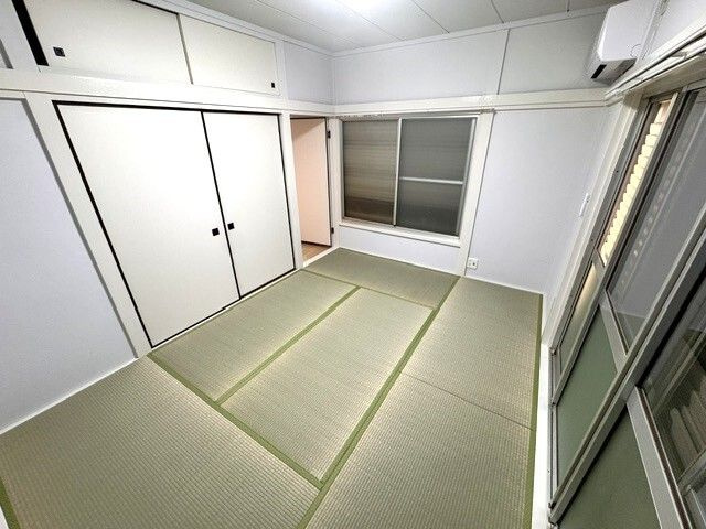 メゾン松山の寝室