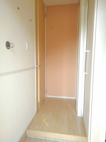 モカハウス１の玄関