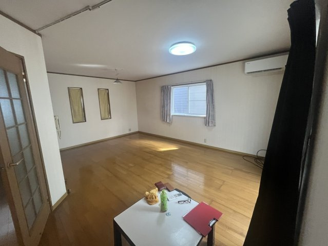 太子町東南中古戸建の居間・リビング
