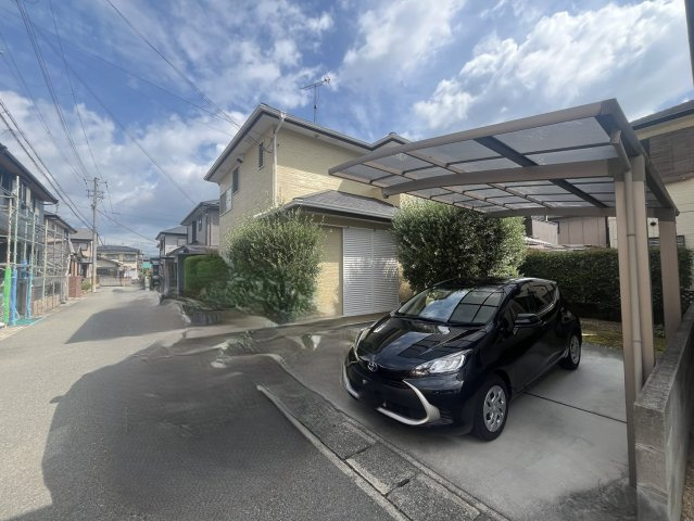 太子町東南中古戸建の駐車場
