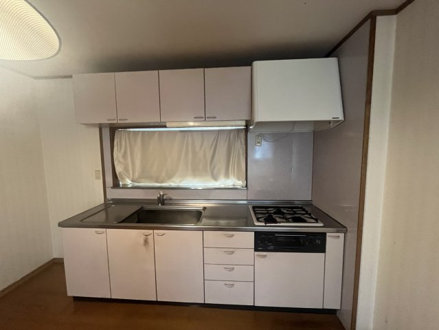 太子町東南中古戸建のキッチン