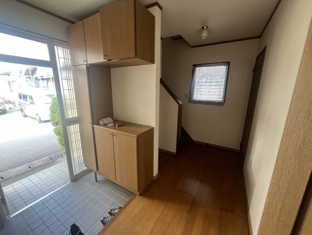 太子町東南中古戸建の玄関