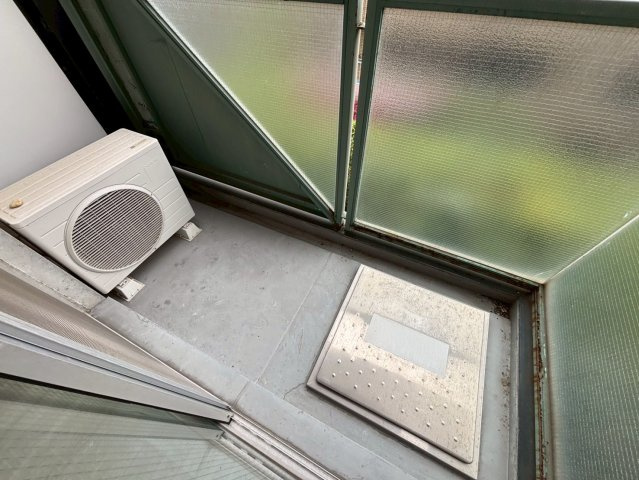 ホープ芦屋のバルコニー