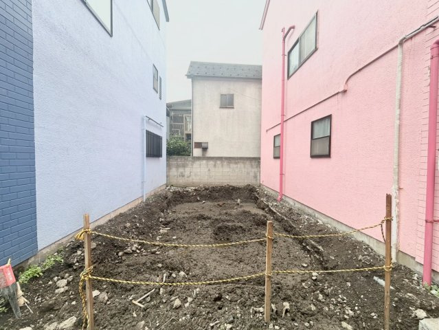 荒川区南千住1丁目　建築条件無し売地の外観|2026.08.30撮影

現地ご見学希望・資料請求などお気軽にお問い合わせ下さい！
03-5990-5201