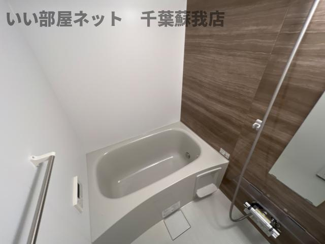 Eternal J（エターナル　ジェイ）の浴室|日々の疲れを癒すお風呂付です