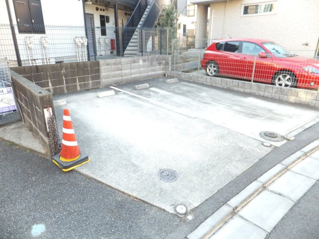 ＦＨＹＴＳ真間の駐車場