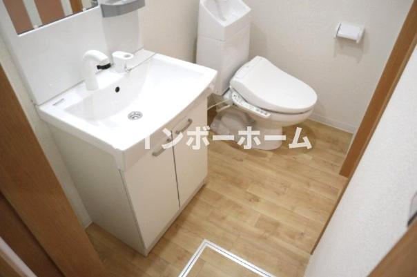 アットリラ南行徳の独立洗面台