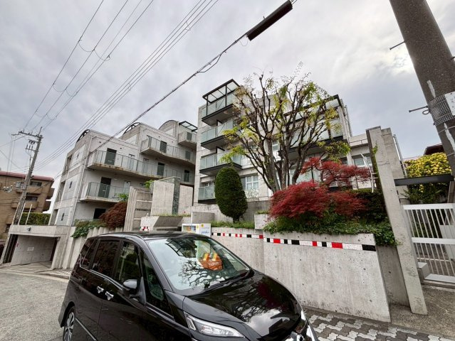ホープ芦屋の外観