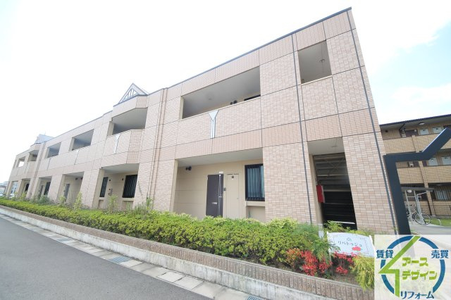 リバトゥジュの外観