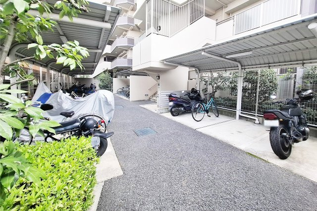 BELISTA鳳北町の駐輪場|駐輪場・バイク置き場