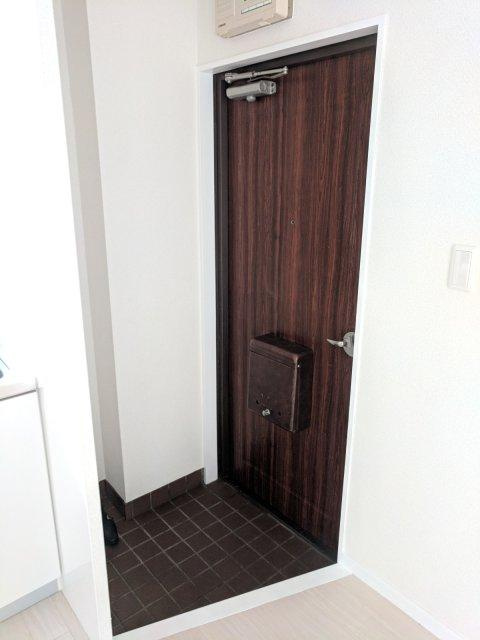 第2矢作マンションの玄関
