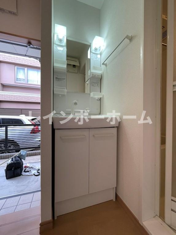 フォレスト北千住の独立洗面台