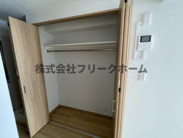 三鷹市下連雀３丁目の賃貸マンションの収納