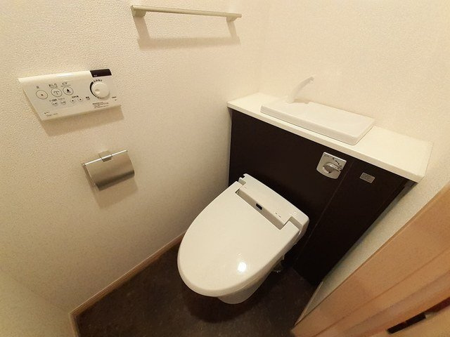 Ｄ・マローネ　桂のトイレ