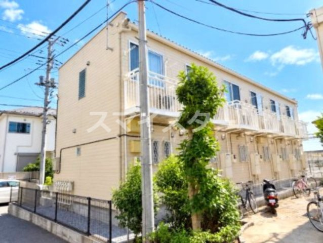 草加市草加３丁目のアパート