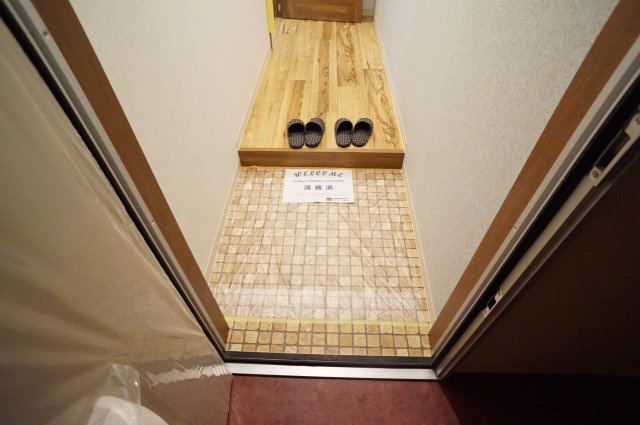 吉村ビルの玄関